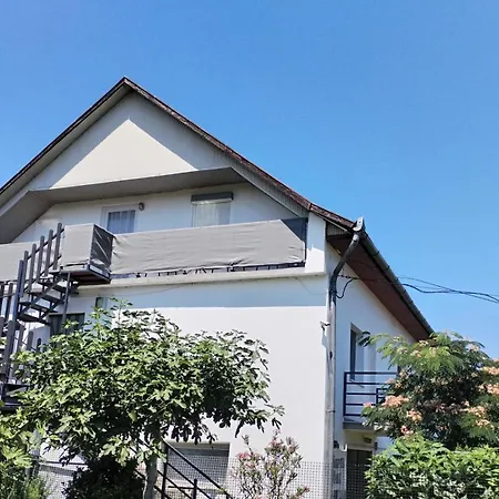 Doemper Doeme Apartman Balatonlelle Exterior photo