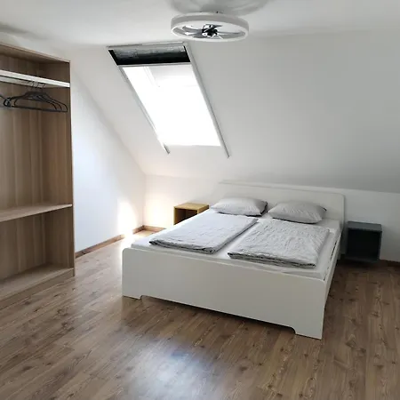 Doemper Doeme Apartman Balatonlelle Exterior photo